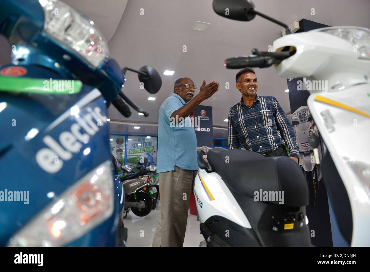 near by hero electric showroom