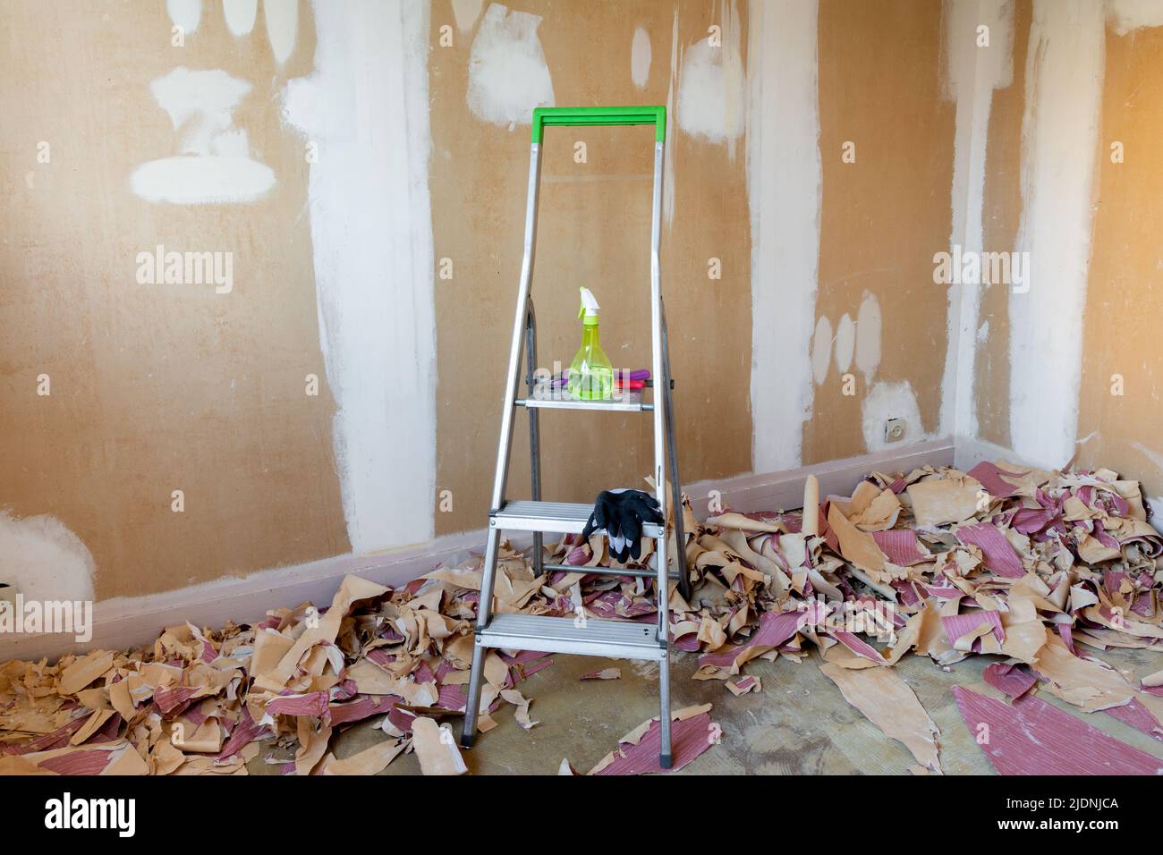 Peel Off Wallpaper For Apartments