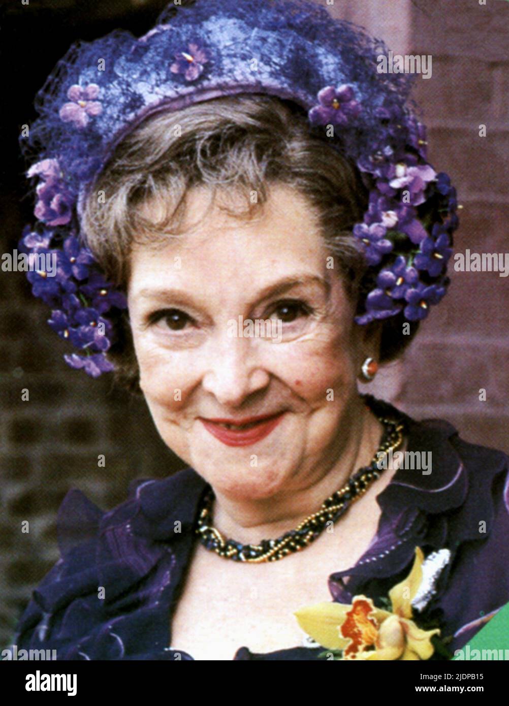 Beryl reid hi-res stock photography and images - Alamy