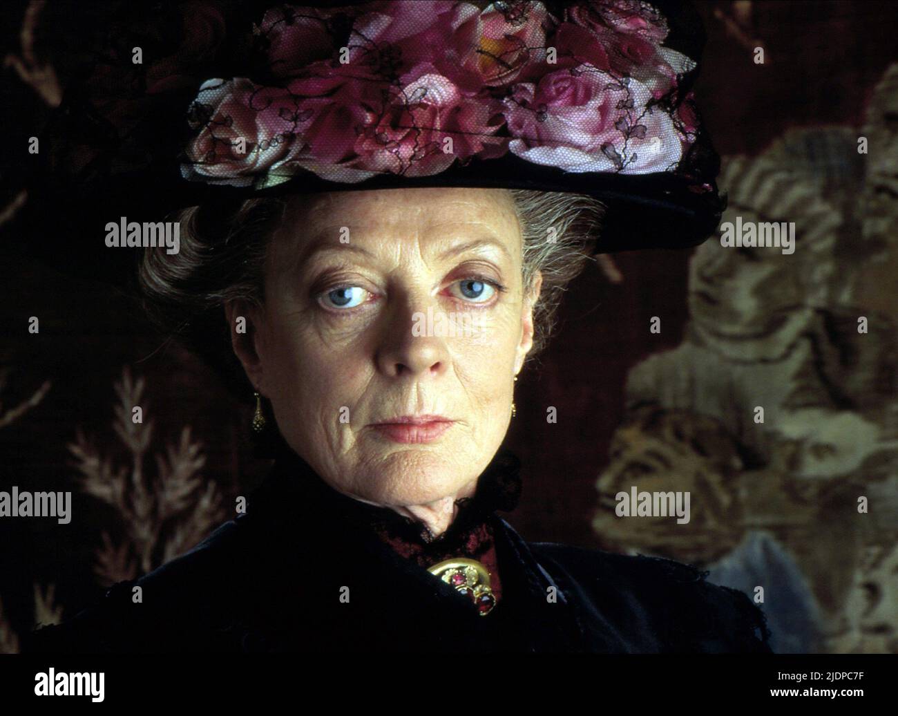 MAGGIE SMITH, THE SECRET GARDEN, 1993 Stock Photo Alamy