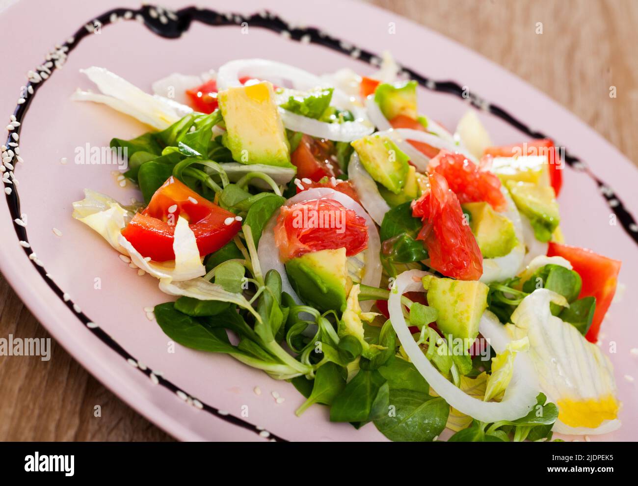 Healthy vegetarian salad Stock Photo - Alamy