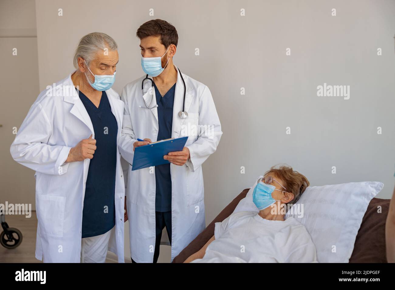 Diagnosis ward hi-res stock photography and images - Alamy