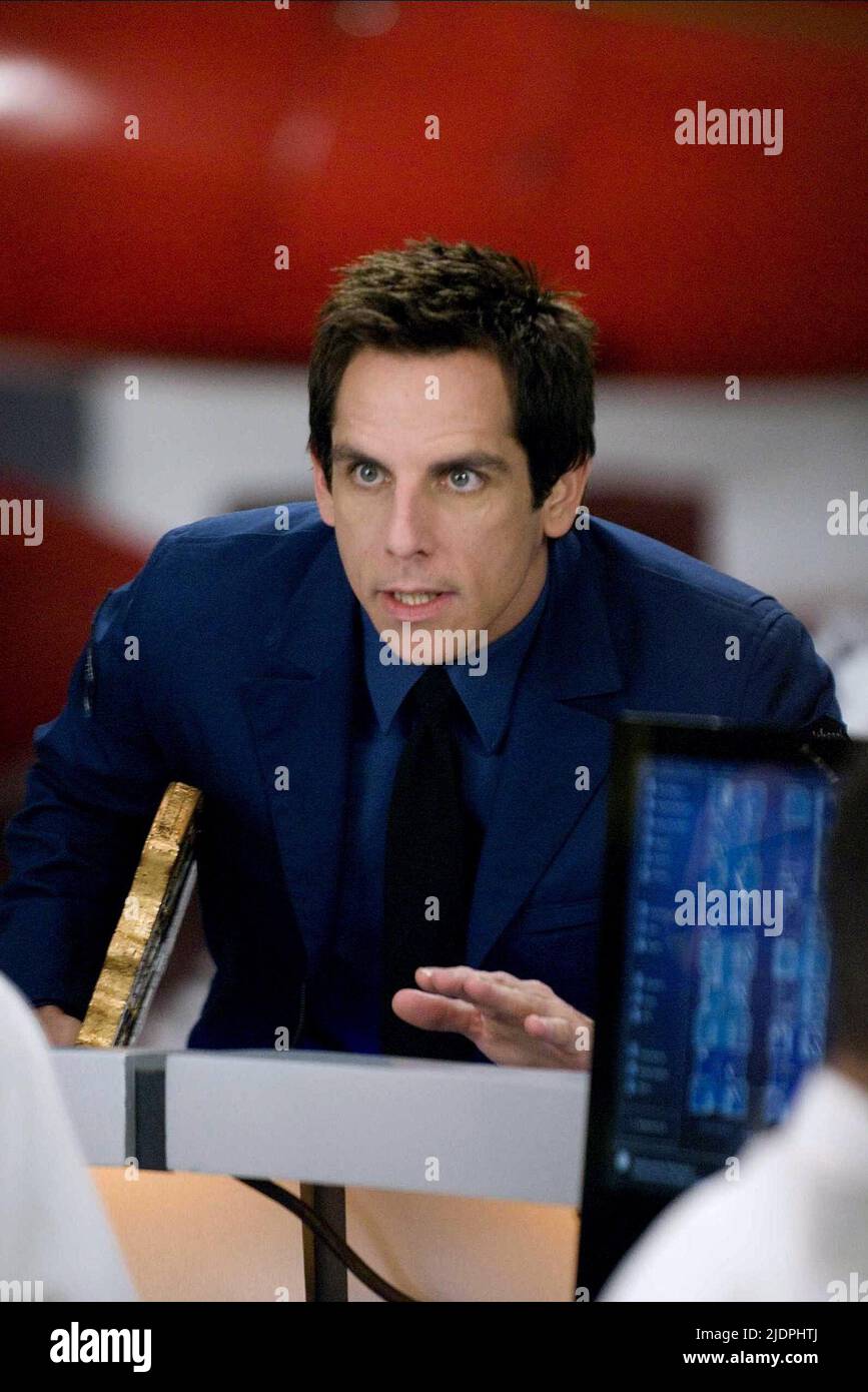 BEN STILLER, NIGHT AT THE MUSEUM: BATTLE OF THE SMITHSONIAN, 2009 Stock ...