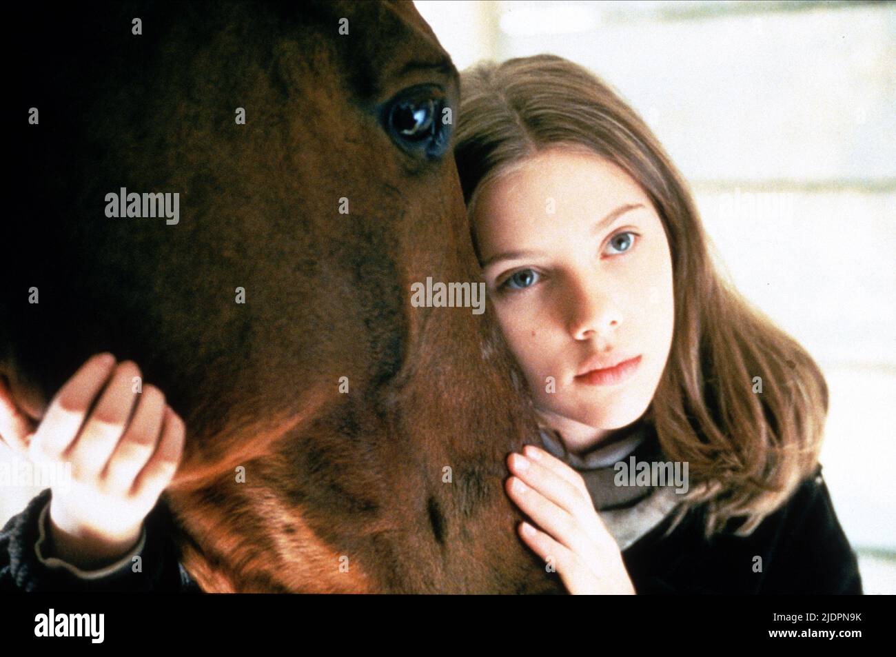 SCARLETT JOHANSSON, THE HORSE WHISPERER, 1998 Stock Photo Alamy