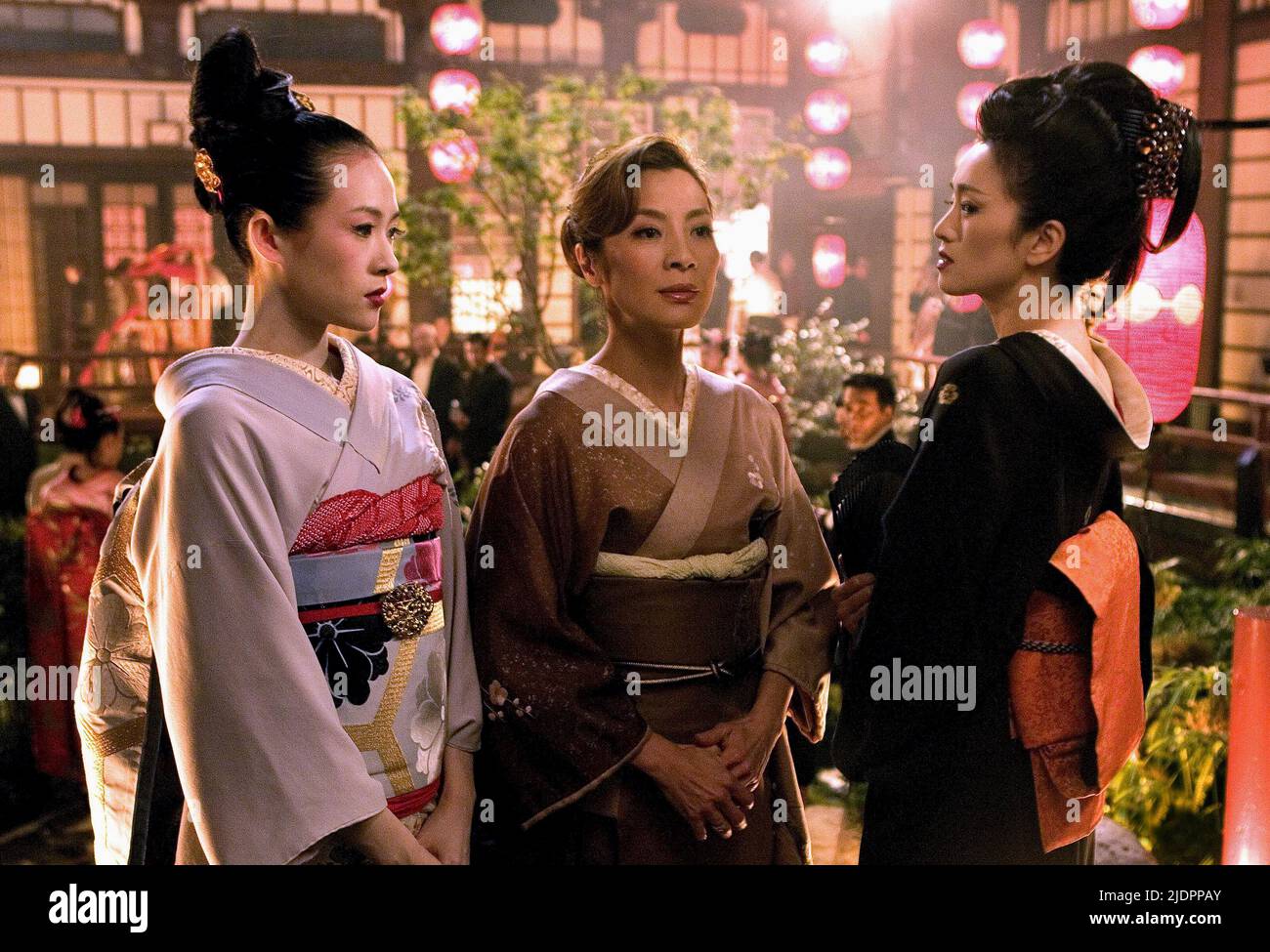 ZHANG,YEOH,LI, MEMOIRS OF A GEISHA, 2005, Stock Photo