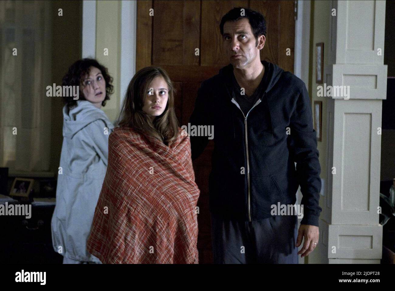  Intruders : Clive Owen, Ella Purnell, Juan Carlos Fresnadillo:  Movies & TV