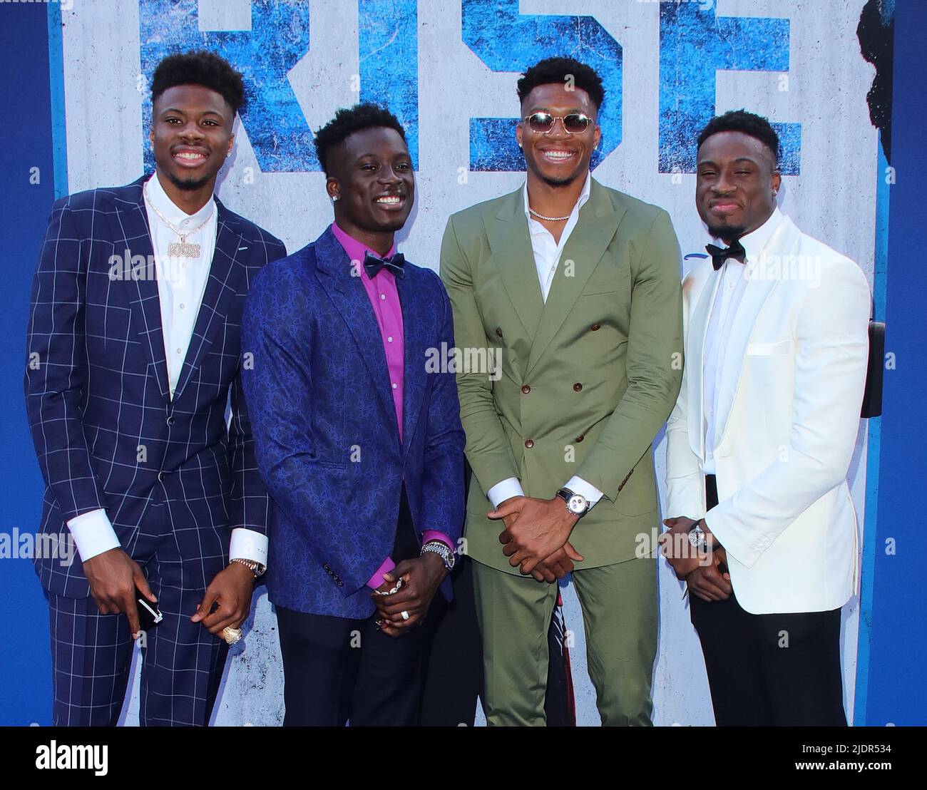 Kostas Antetokounmpo, Alex Antetokounmpo, Giannis Antetokounmpo ...