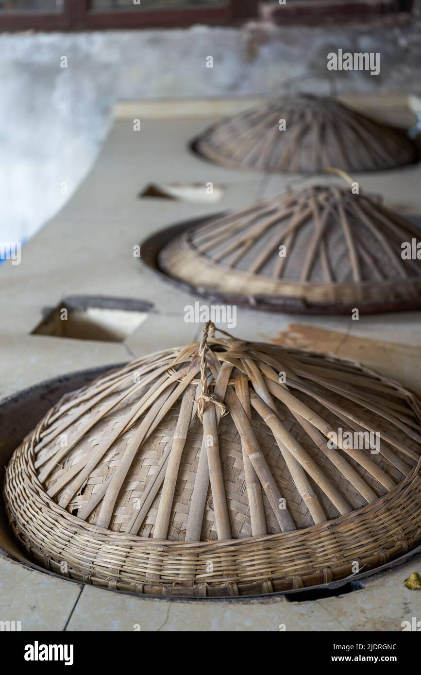 Kitchen in rural village china hi-res stock photography and images - Alamy