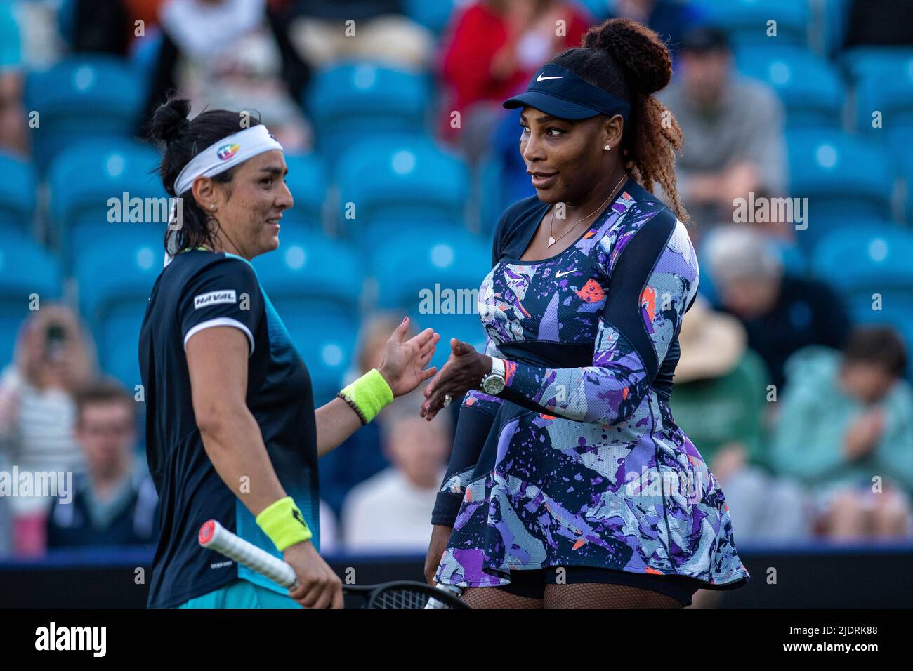 EASTBOURNE, ENGLAND - JUNE 22: Serena Williams of the United States Ons Jabeur of Tunisia during the Womens doubles quarter final against Shuko Aoyama of Japan and Hao-Ching Chan of Chinese Taipei on Day Five of Rothesay International Eastbourne at Devonshire Park on June 22, 2022 in Eastbourne, England (Photo by Sebastian Frej) Credit: Sebo47/Alamy Live News Stock Photo