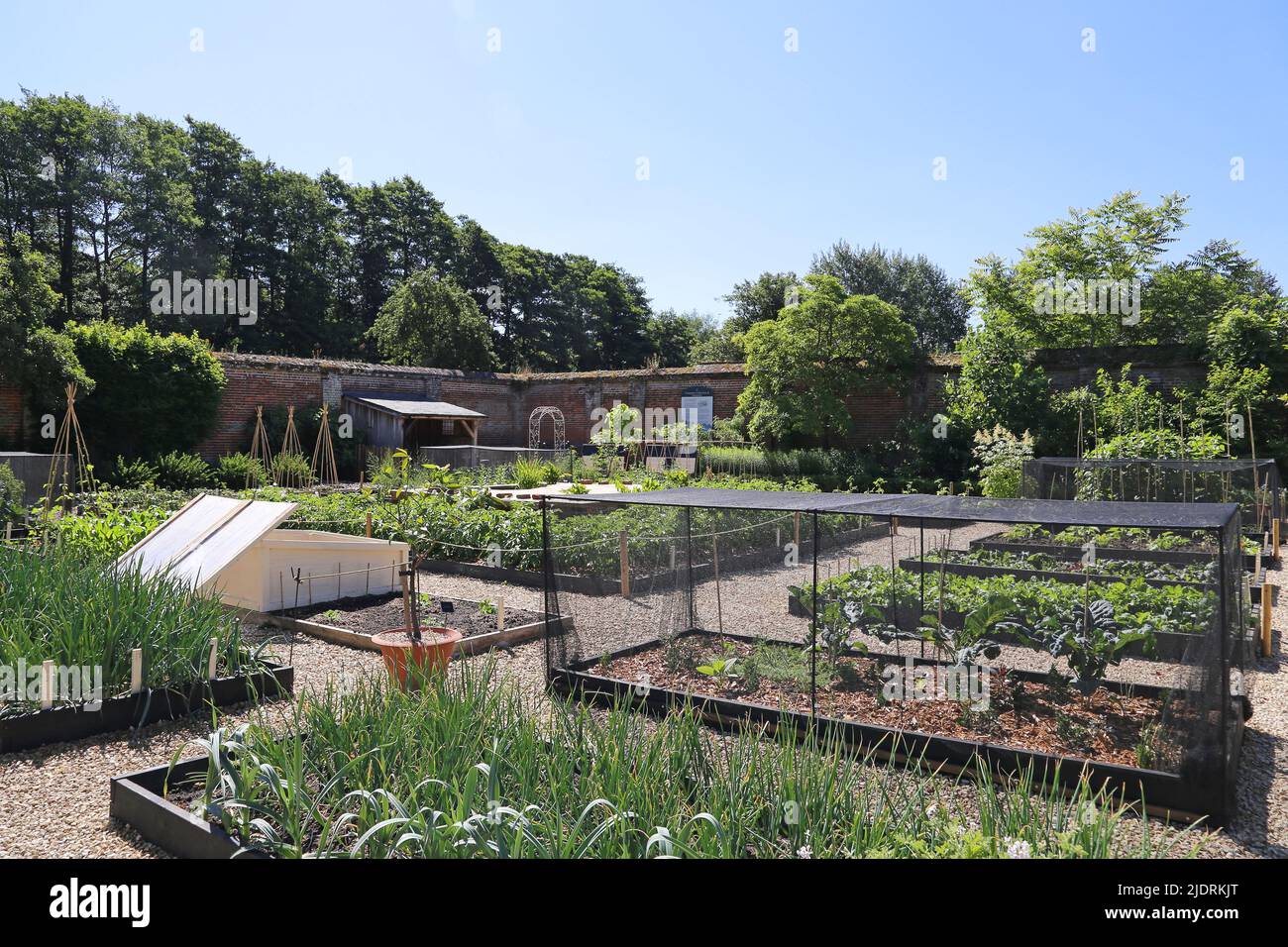 18th century landscape garden hi-res stock photography and images - Alamy