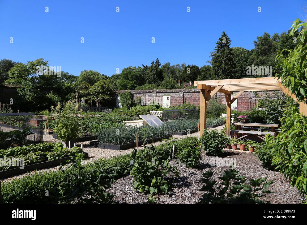 18th century landscape garden hi-res stock photography and images - Alamy