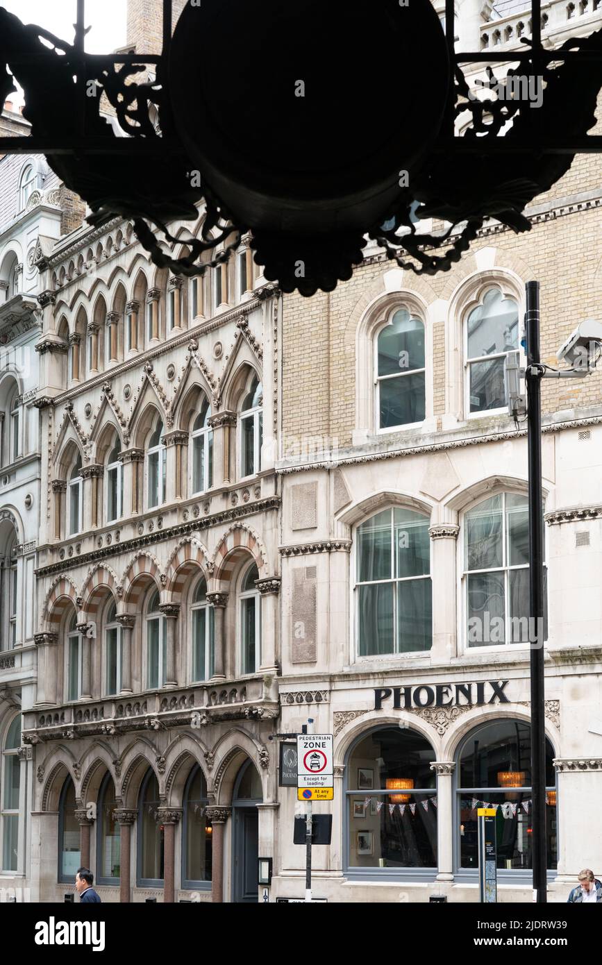 The Phoenix pub, city of London, Throgmorton Street, City of London