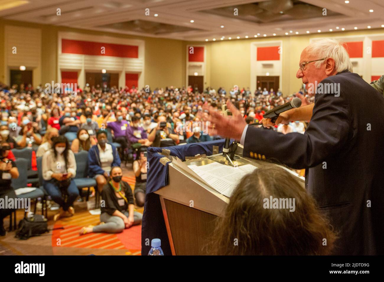 Chicago, Illinois - Senator Bernie Sanders speaks to union activists at the 2022 Labor Notes conference. Four thousand rank and file unionists from ac Stock Photo
