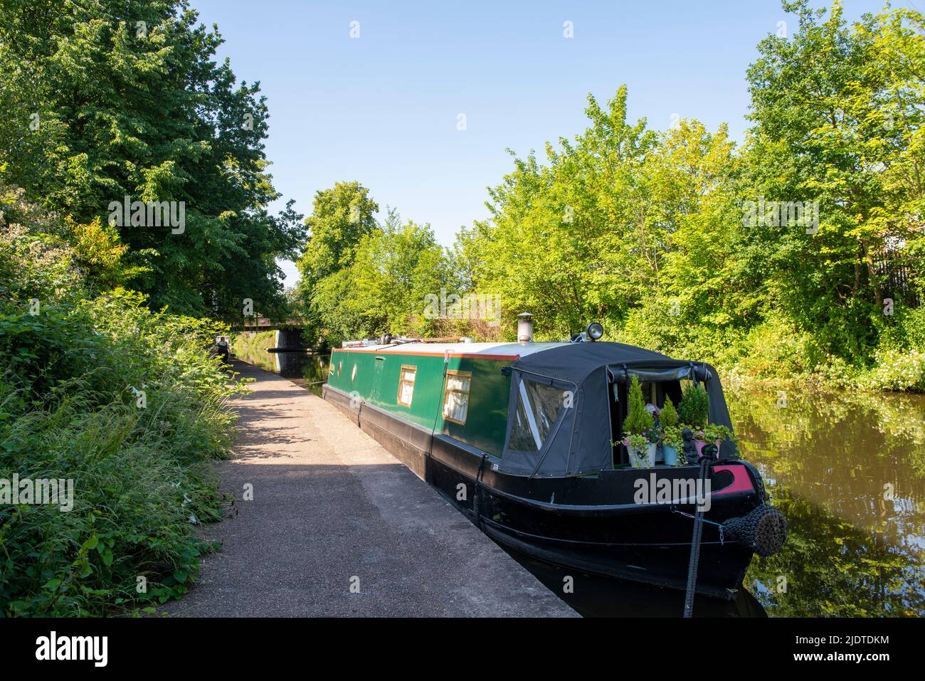 Canal and river trust east midlands hi-res stock photography and images ...