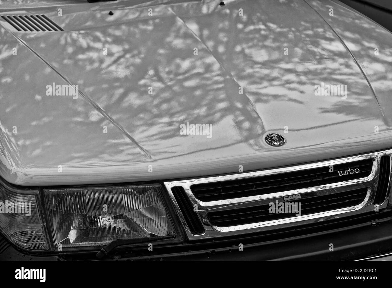 Saab 9000 hi-res stock photography and images - Alamy