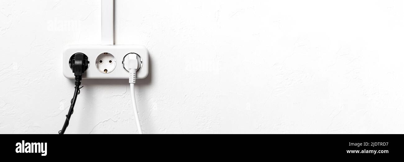 Wall outlets two plugs hires stock photography and images Alamy