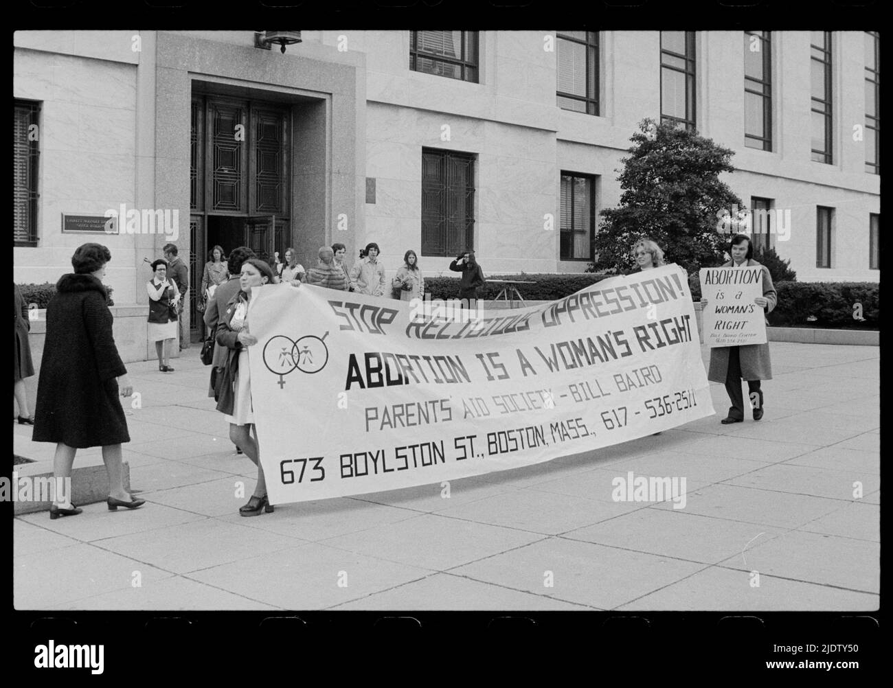 Abortion rights protesters demonstrate outside a Senate Judiciary Subcommittee hearing on the abortion amendment, Washington, DC, March 7, 1974. (Photo by Warren K Leffler/US News and World Report) Stock Photo