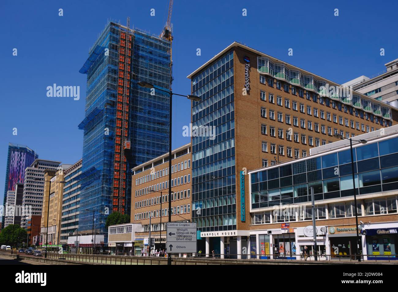 Wellesley Road in central Croydon with an ever changing skyline Stock Photo Alamy