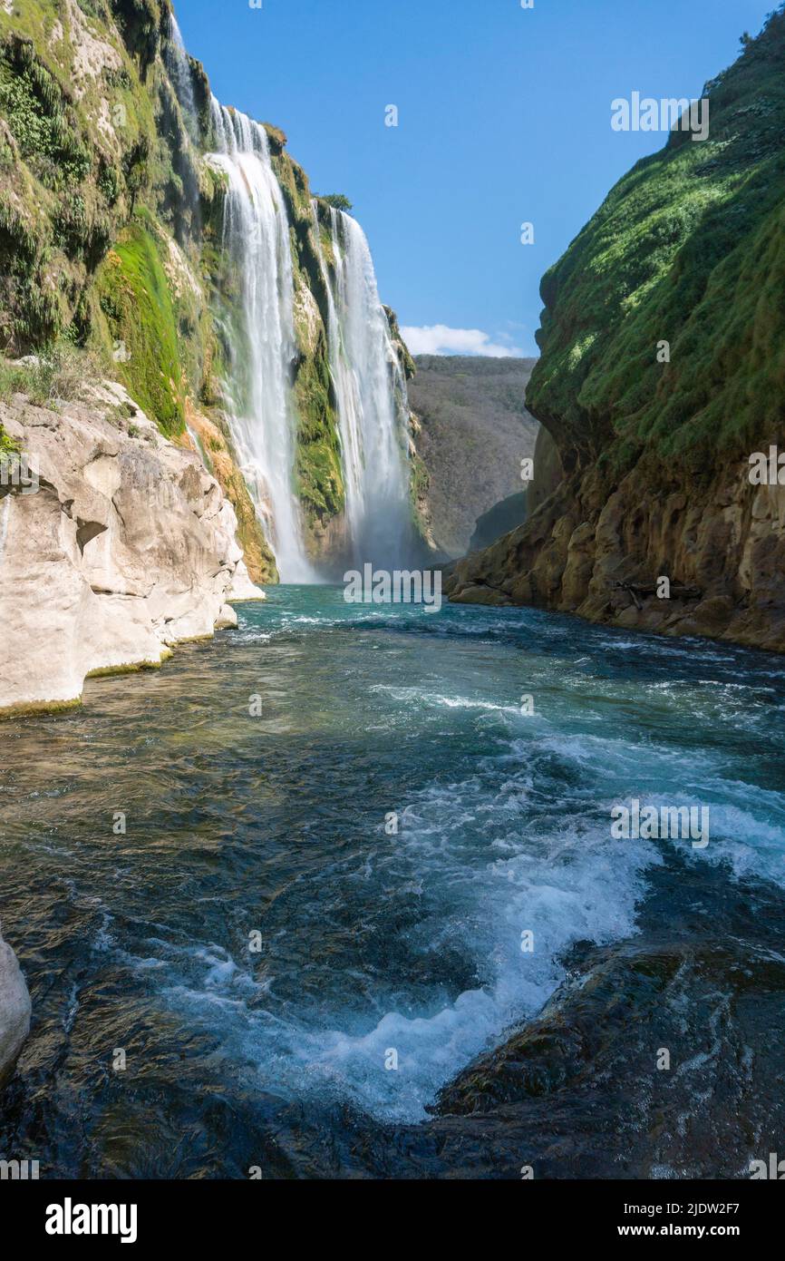 Facsinating and Picturesque Tamul Waterfall in La Huesteca Potosina, San Luis Potosi, Mexico Stock Photo