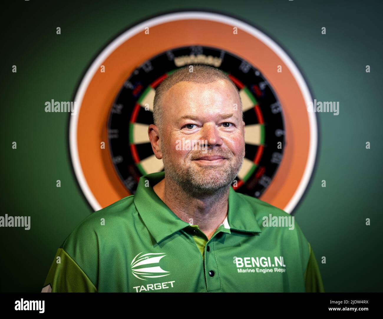 Raymond barneveld of the netherlands hi-res stock photography and images -  Page 2 - Alamy