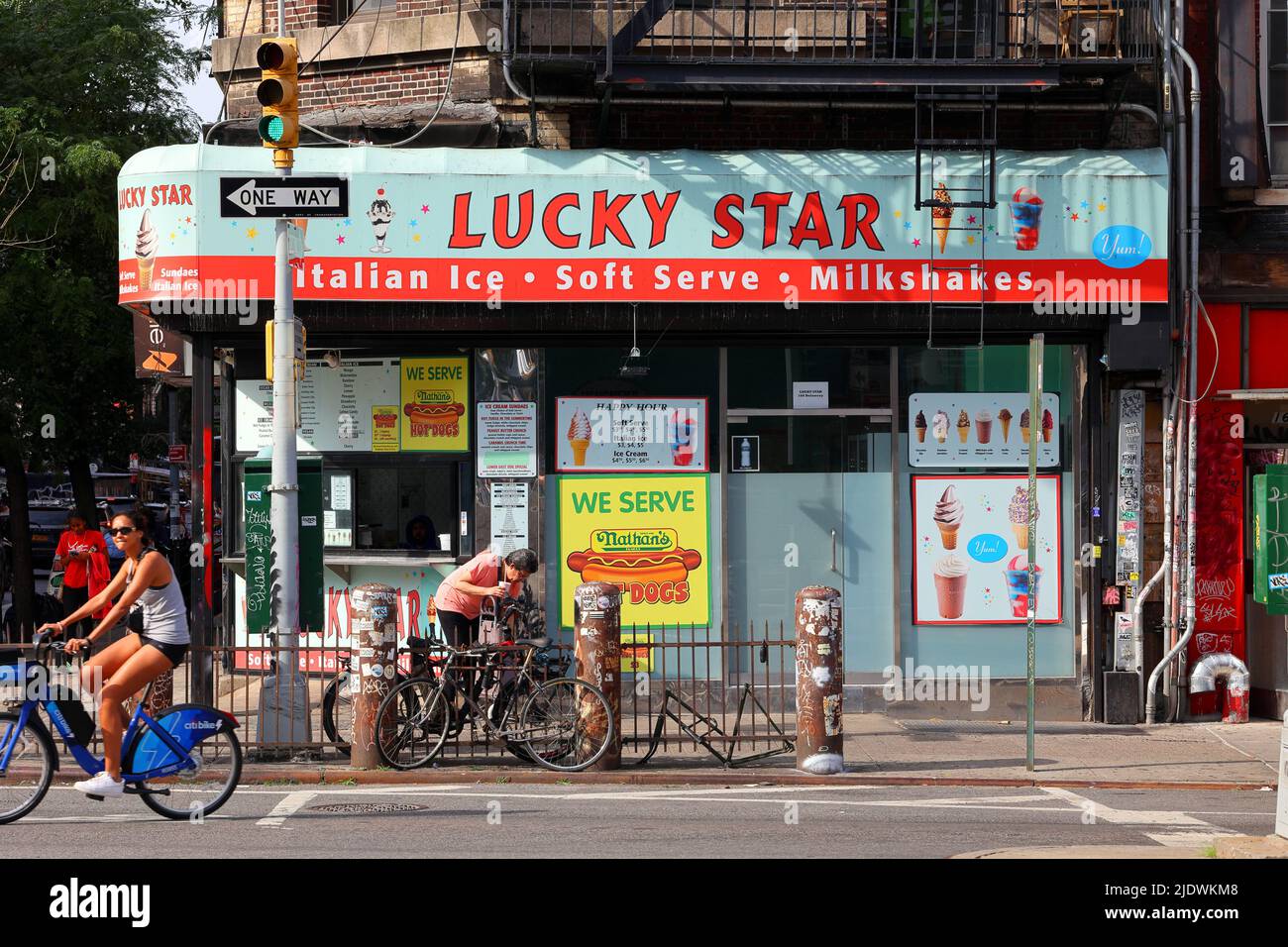Lucky Star, 166 Delancey St, New York, NY. exterior storefront of an ice cream shop in the Lower East Side neighborhood in Manhattan. Stock Photo