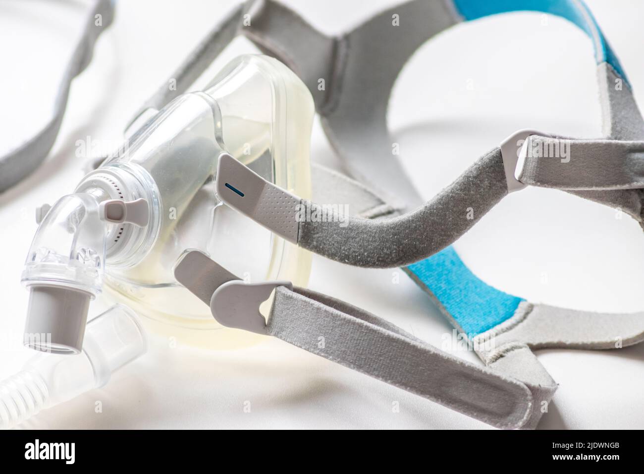 CPAP mask as full face mask or nose mask against obstructive sleep