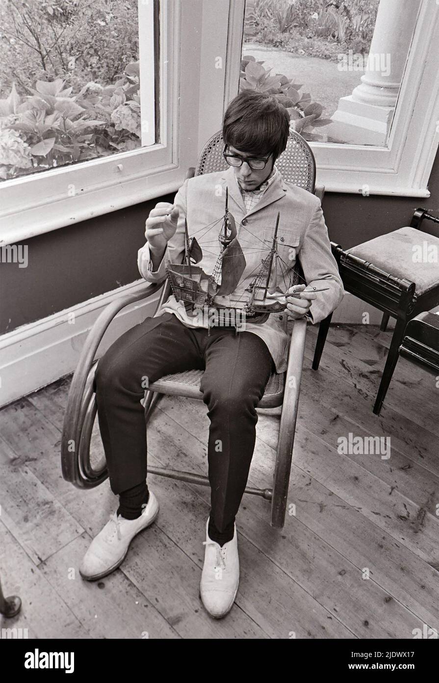 MANFRED MANN UK pop musician at his Blackheath, London, home in September 1966. Photo: Tony Gale Stock Photo