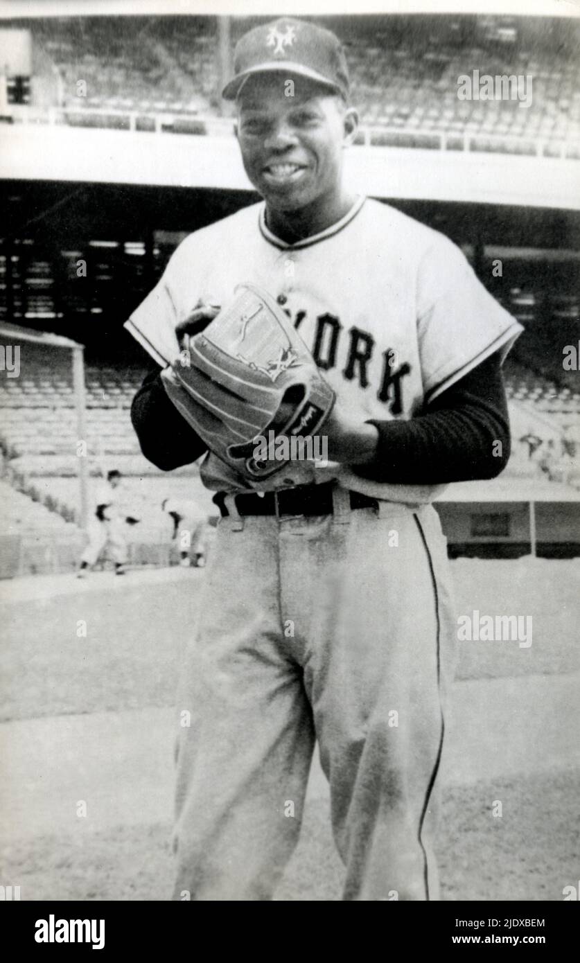 Willie mays best sale ny giants jersey
