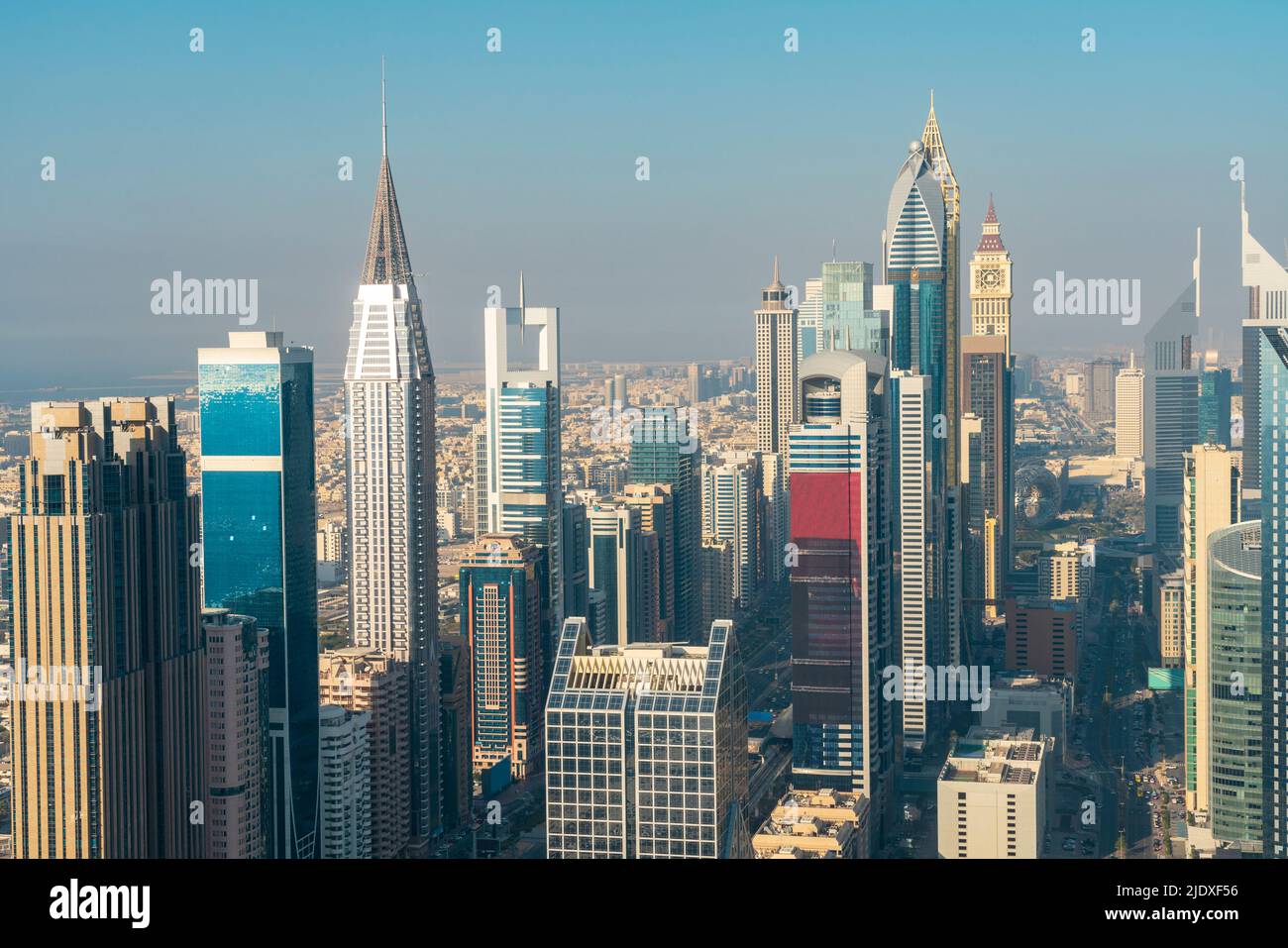 View tall downtown skyscrapers hi-res stock photography and images - Alamy