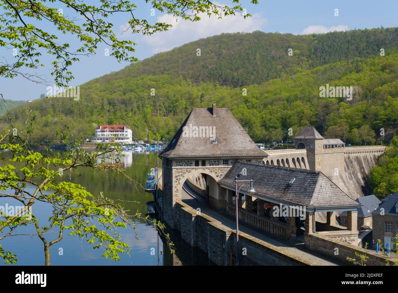 Dam mountain hi-res stock photography and images - Alamy