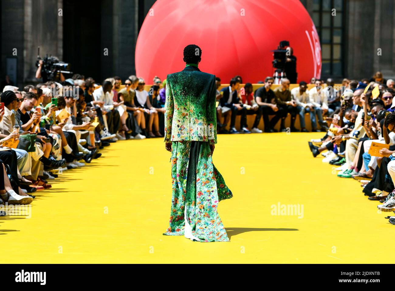 Paris, Frankreich. 23rd June, 2022. LOUIS VUITTON Mens SS23 runway