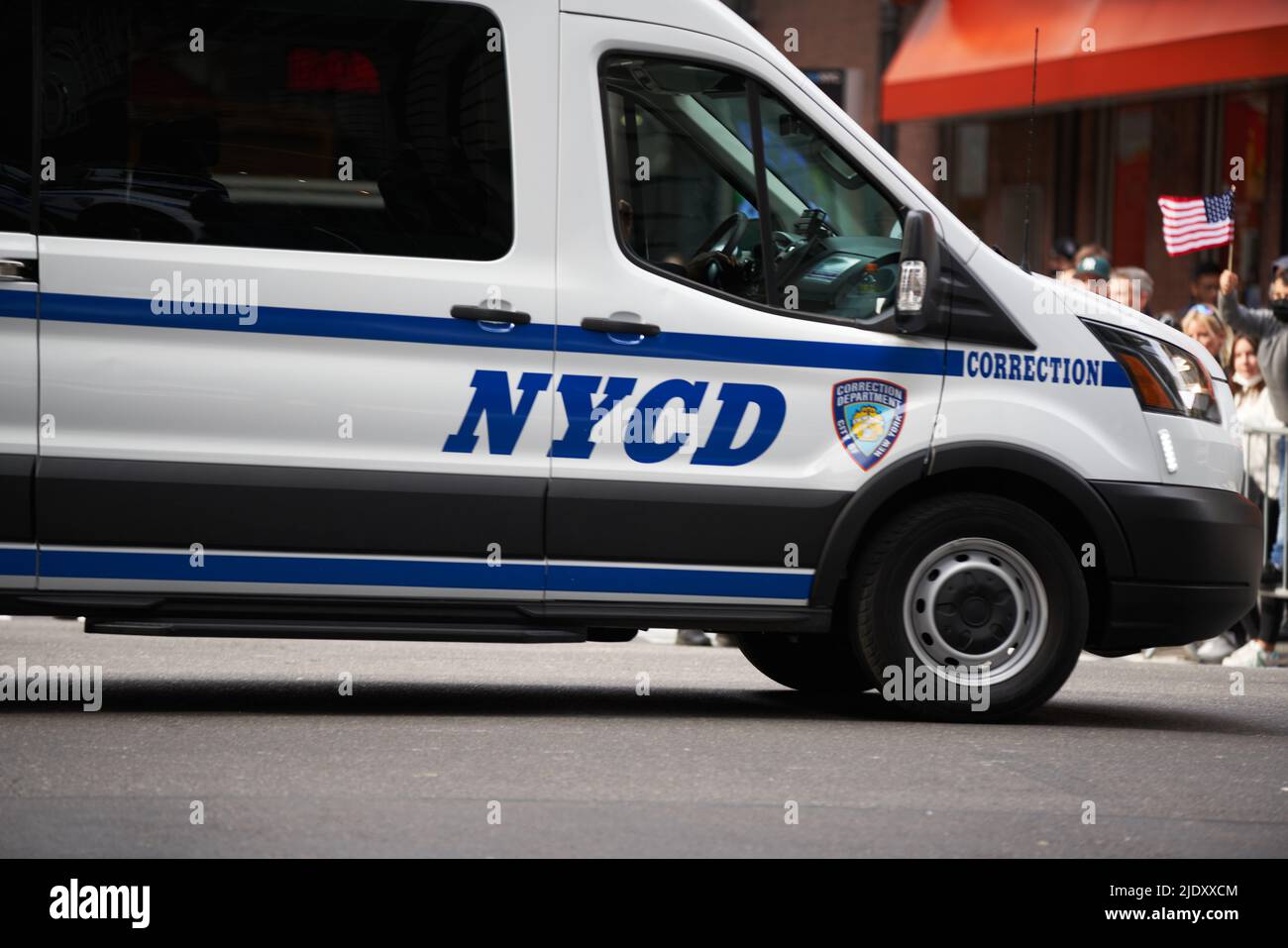 Manhattan, USA - 11. November 2021: New York Corrections Department van in Manhattan, transporting inmates to prison. Veterans day parade NYCD showing Stock Photo