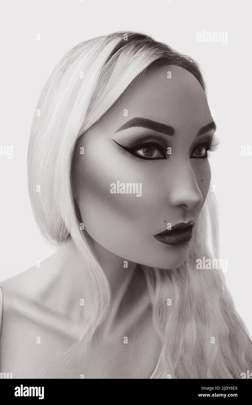 Asian Girl Portrait In Black And White Stock Photo - Alamy