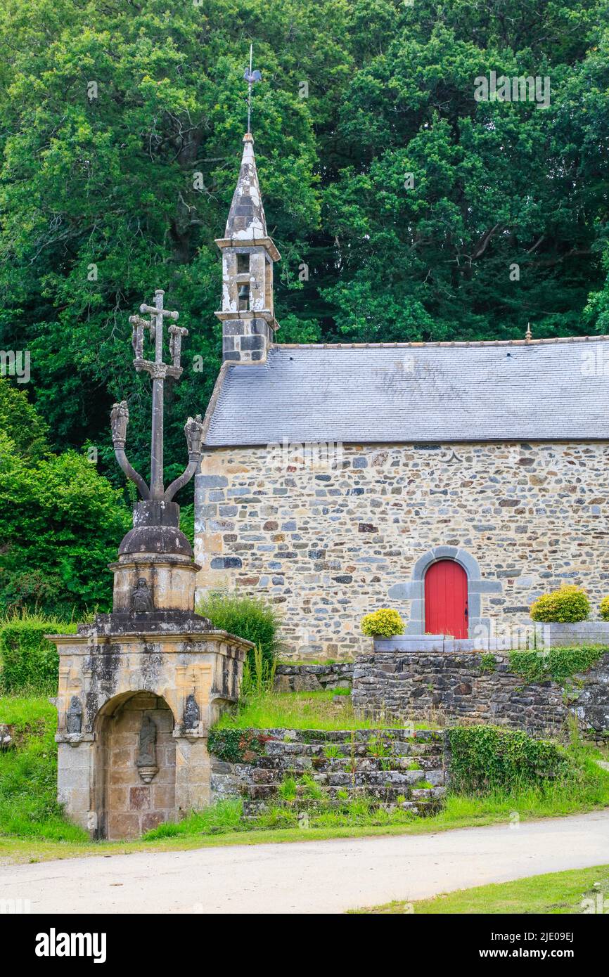 Chapel Chapelle Notre Dame de Lorette with 17th century Calvary in the