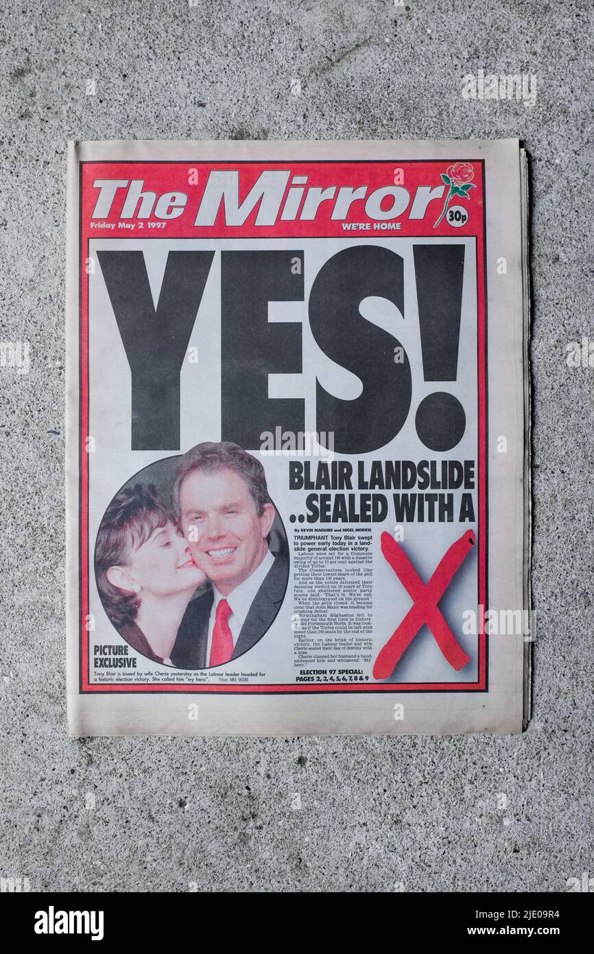 Tony blair election victory hi-res stock photography and images - Alamy