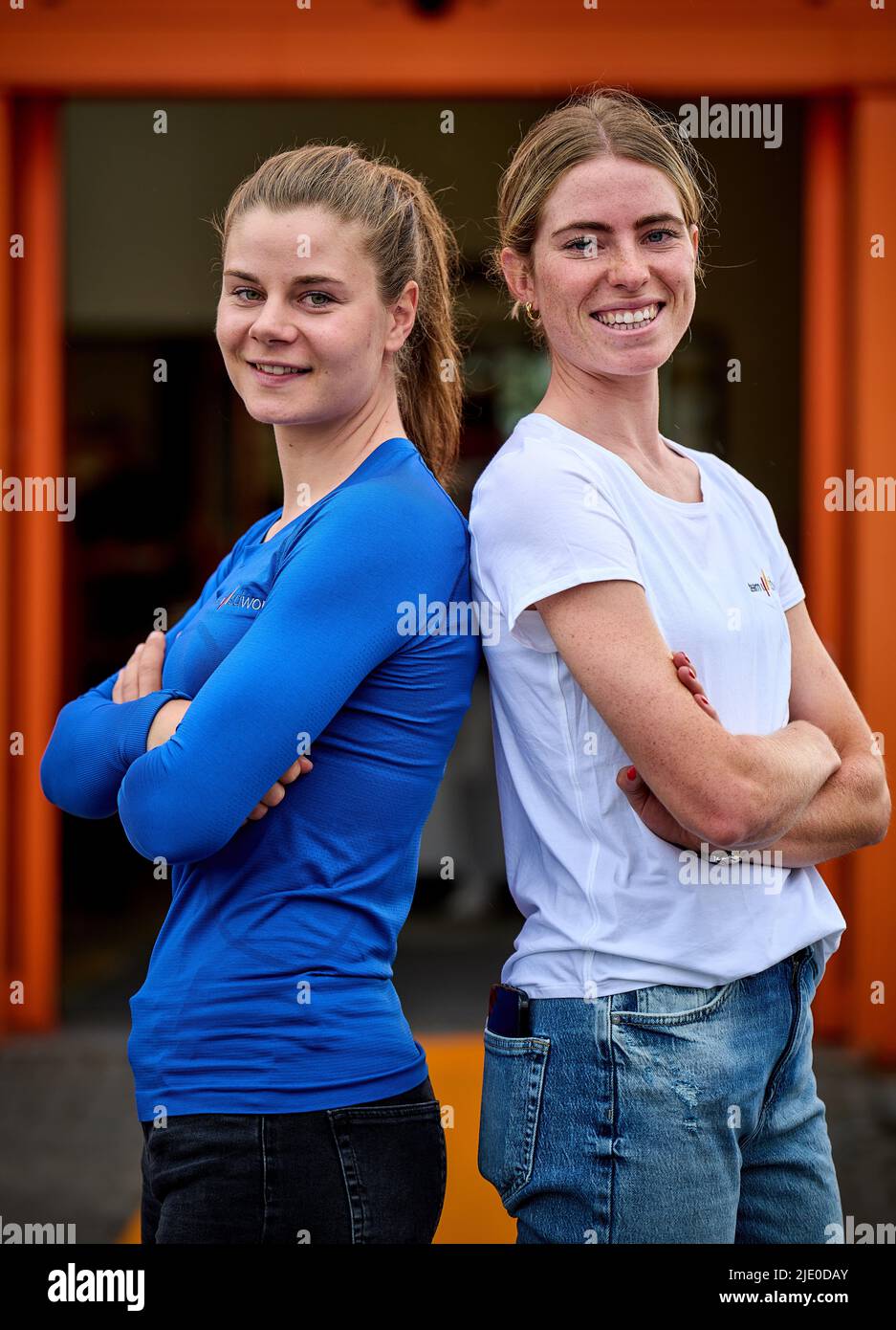 2022-06-24 11:41:34 ROOSENDAAL - Lotte Kopecky (L) and Demi Vollering  during a press conference of Team SD Worx in the run-up to the first  edition of the Tour de Fance Femmes. The