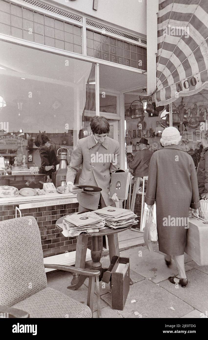 PETE TOWNSHEND of tThe Who visits his aunt's bric-a-brac shop in north London on 8 October 1966. Photo: Tony Gale Stock Photo