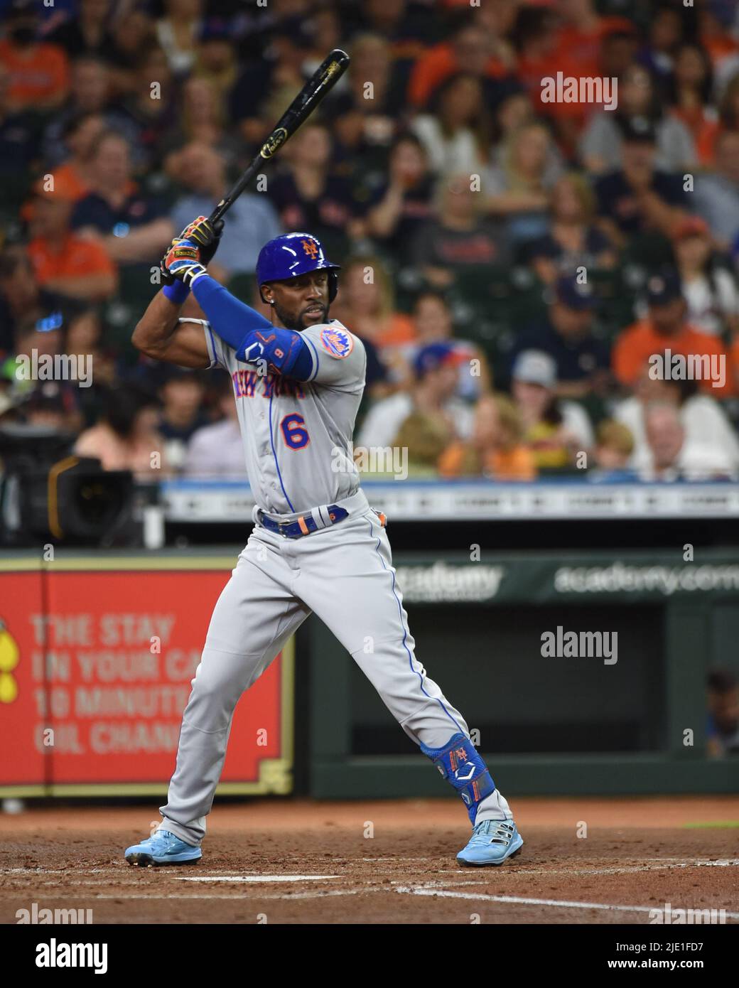 New York Mets right fielder Starling Marte (6) the MLB game