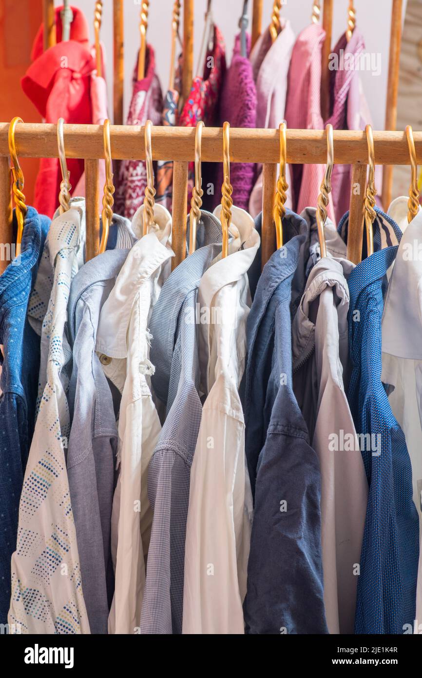Hanger hangers recycle recycling hires stock photography and images Alamy