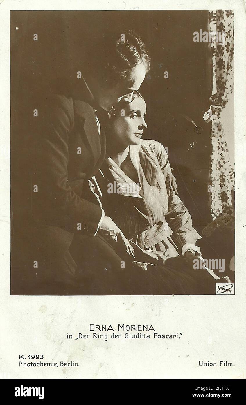 Portrait of Erna Morena in Der Ring der Giuditta Foscari 002 - German weimar era cinema (1918 - 1935) Stock Photo