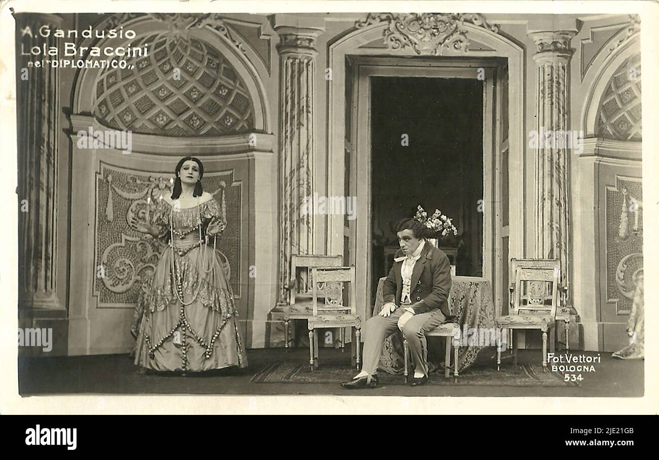 Portrait of Lola Braccini and Antonio Gandusio in the play Il