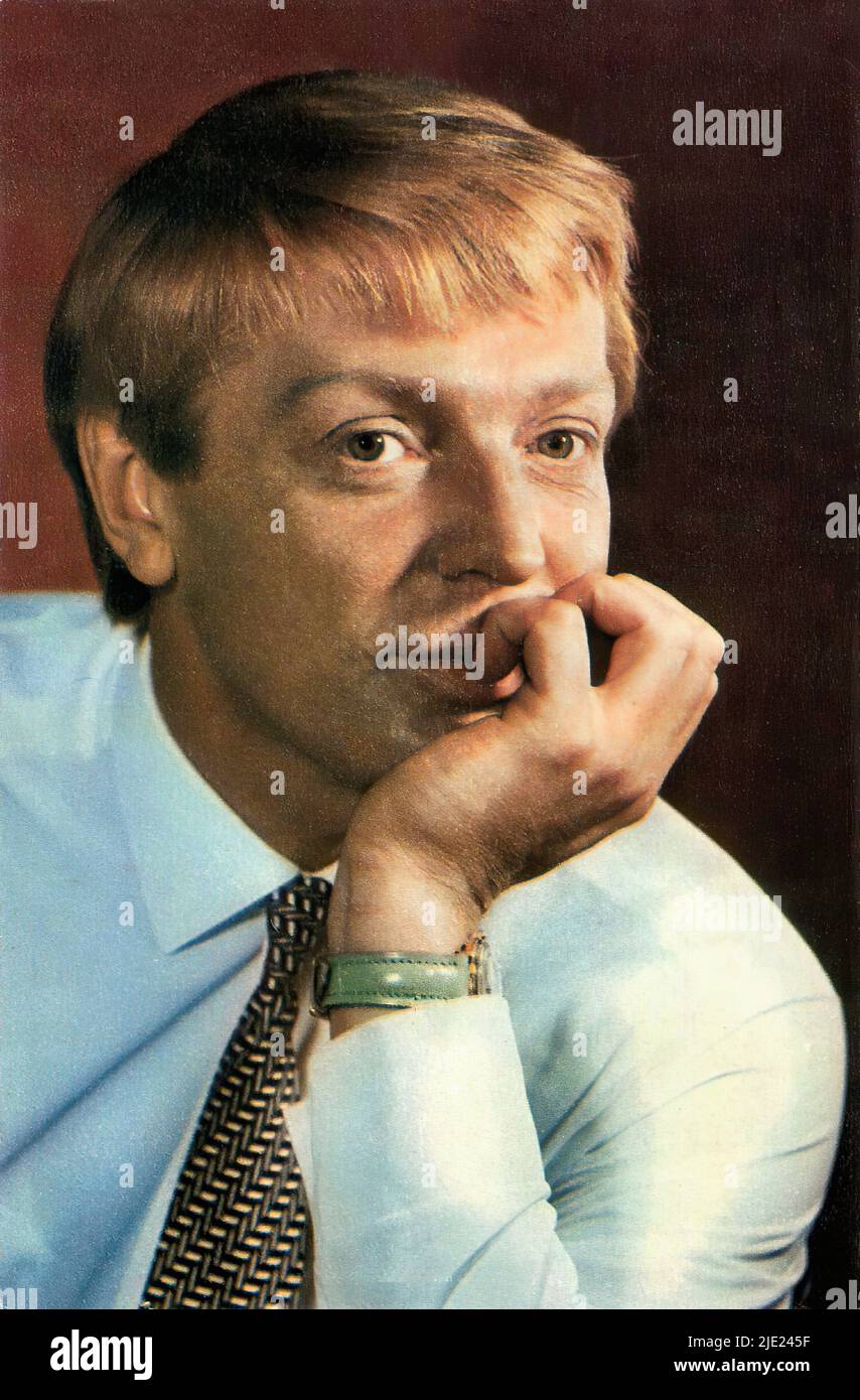 Nasos bilan pompalanadigan mushukning porno videosi 21naturals: Sariq bilan juda chiroyli jinsiy aloqa