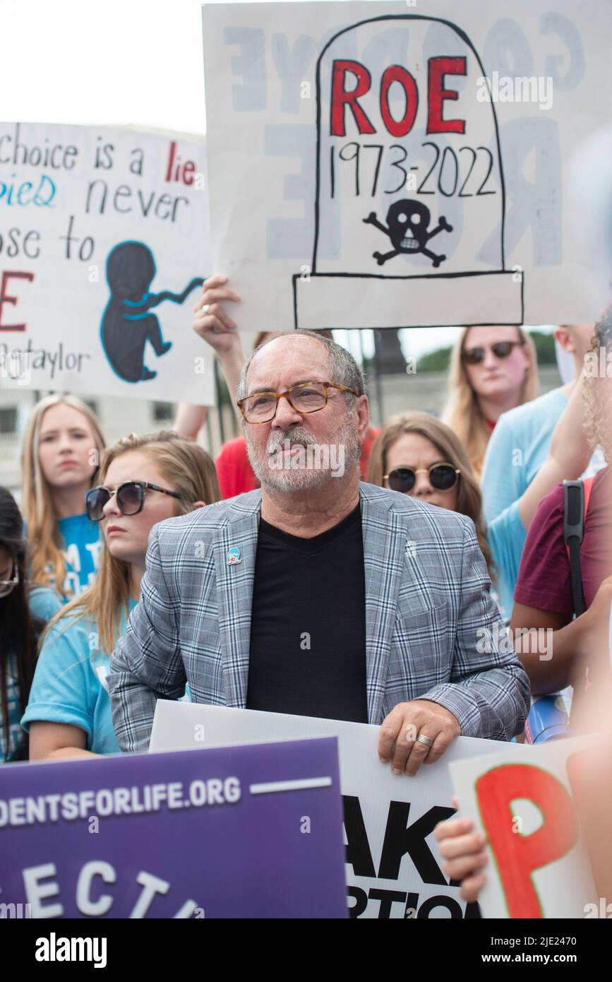 Washington DC, June 24,2022, USA  Rev Patrick Mahoney, a long time Pro -Life and anti-abortion advocate joins other anti-abortion supporters  at the U Stock Photo