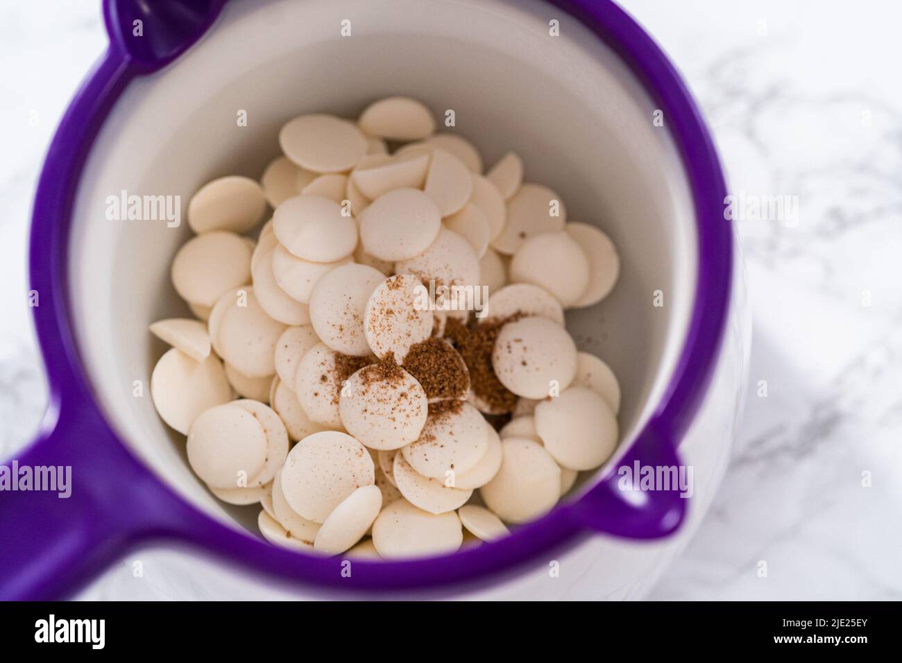 Melting white chocolate chips deals