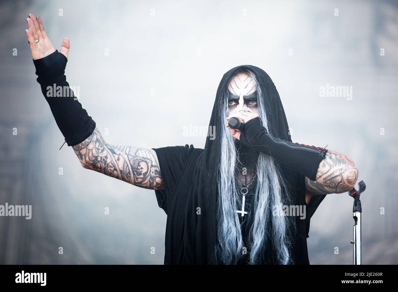 Shagrath of Norwegian metal band Dimmu Borgir performs on stage as News  Photo - Getty Images
