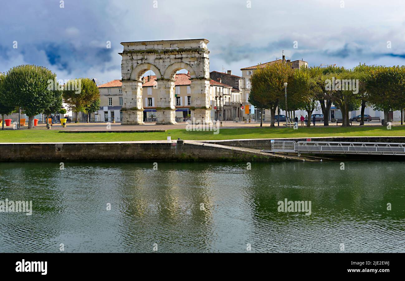 Arch of Germanicus and river Charente at Saintes, a commune and historic town in western France, in the Charente-Maritime department Stock Photo