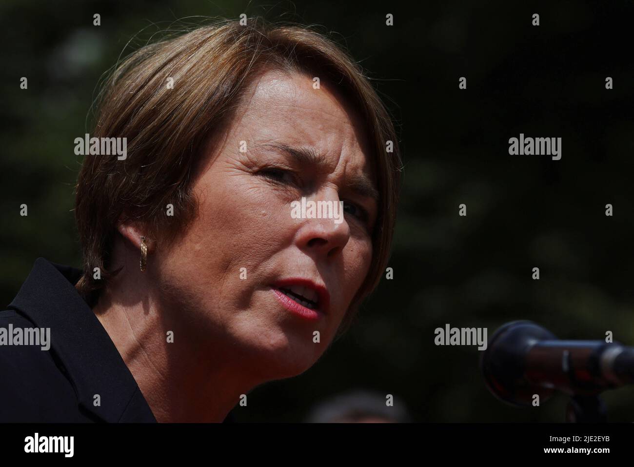 Massachusetts Attorney General and Democratic candidate for Governor Maura Healey speaks to abortion rights demonstrators gathered at the Massachusetts State House after the United States Supreme Court ruled in the Dobbs v. Women's Health Organization abortion case, overturning the landmark Roe v Wade abortion decision, in Boston, Massachusetts, U.S., June 24, 2022.   REUTERS/Brian Snyder Stock Photo