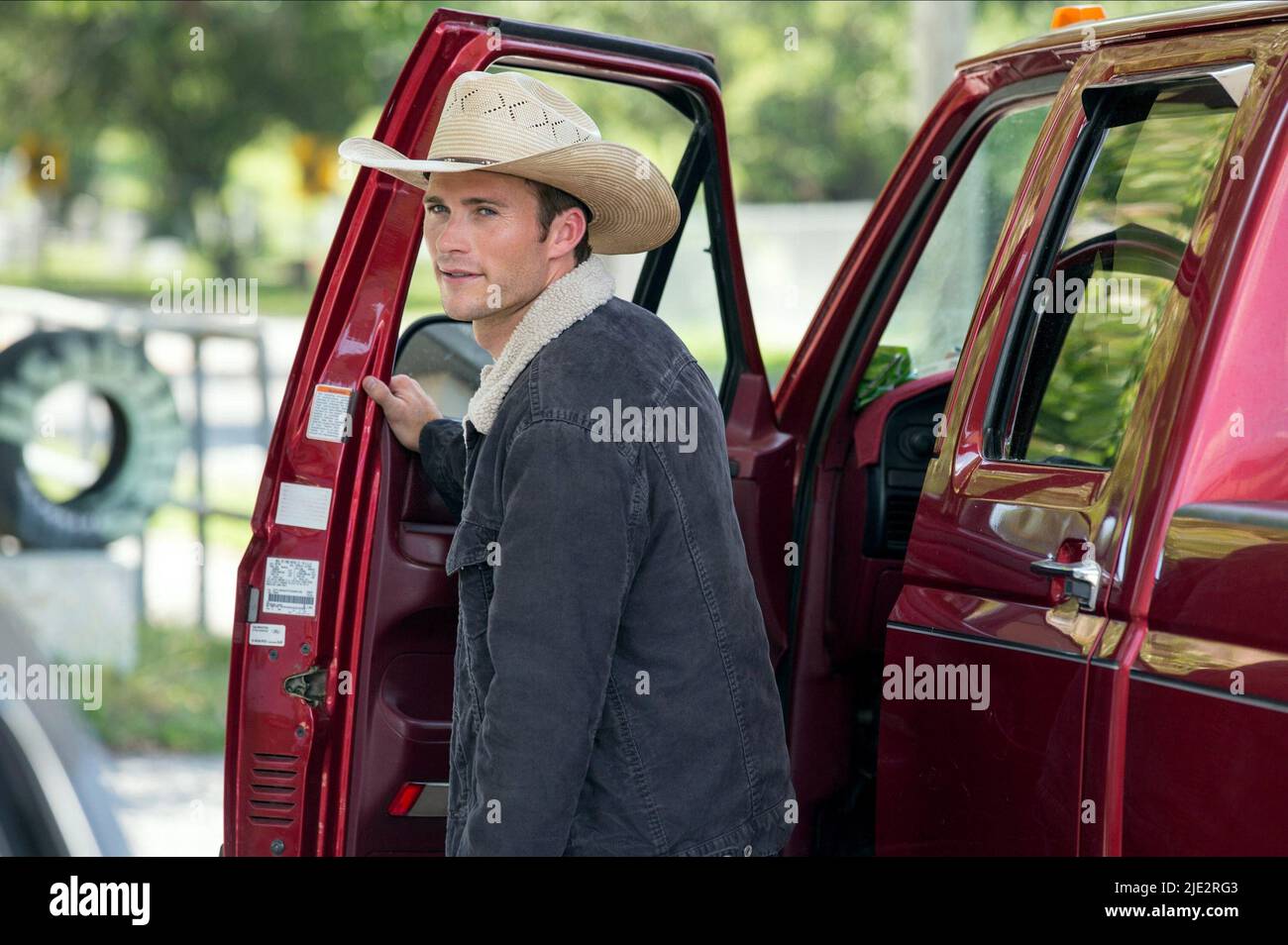 George tillman jr scott eastwood hi-res stock photography and images ...