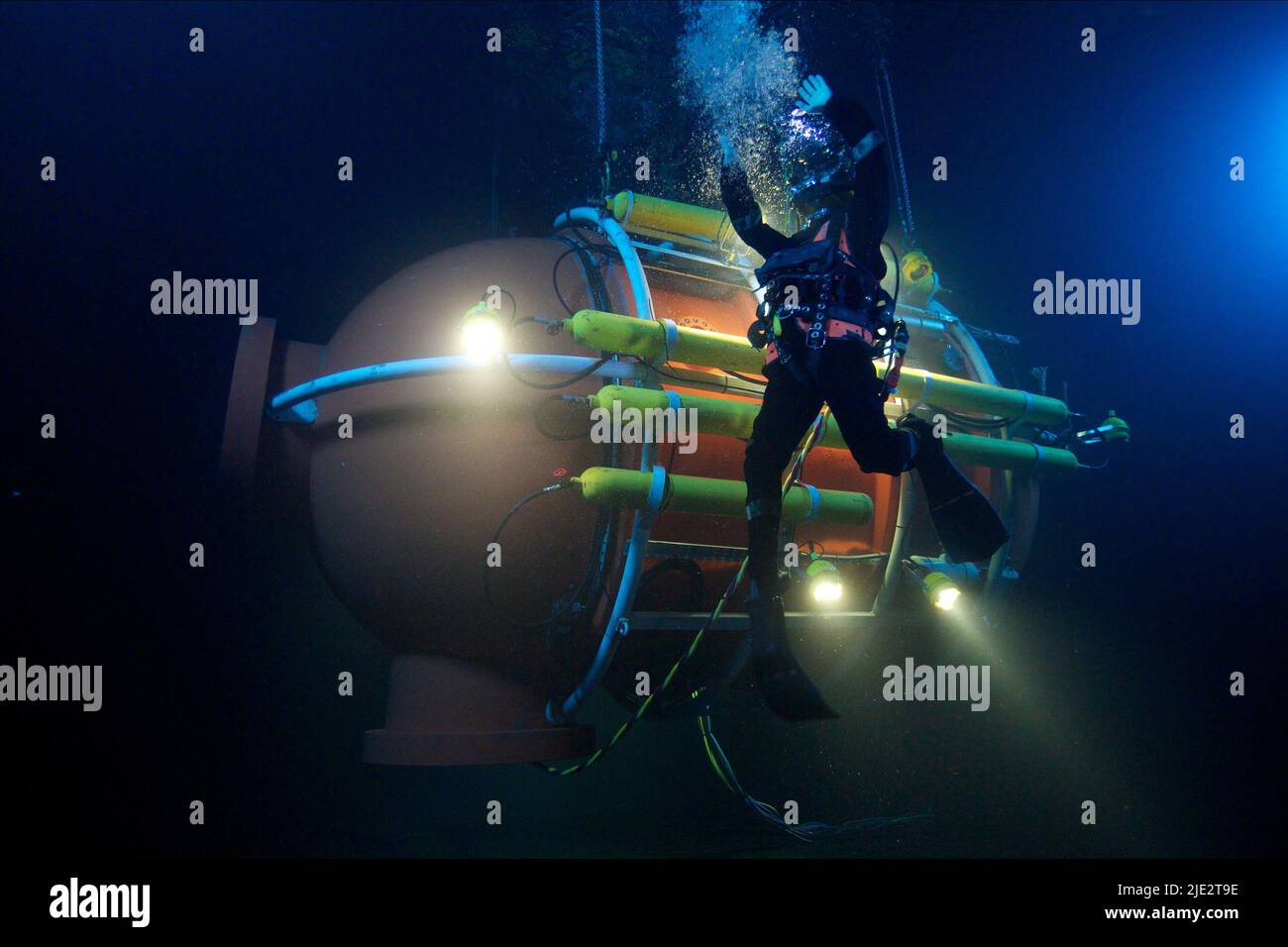 UNDERWATER MOVIE SCENE, PRESSURE, 2015 Stock Photo Alamy