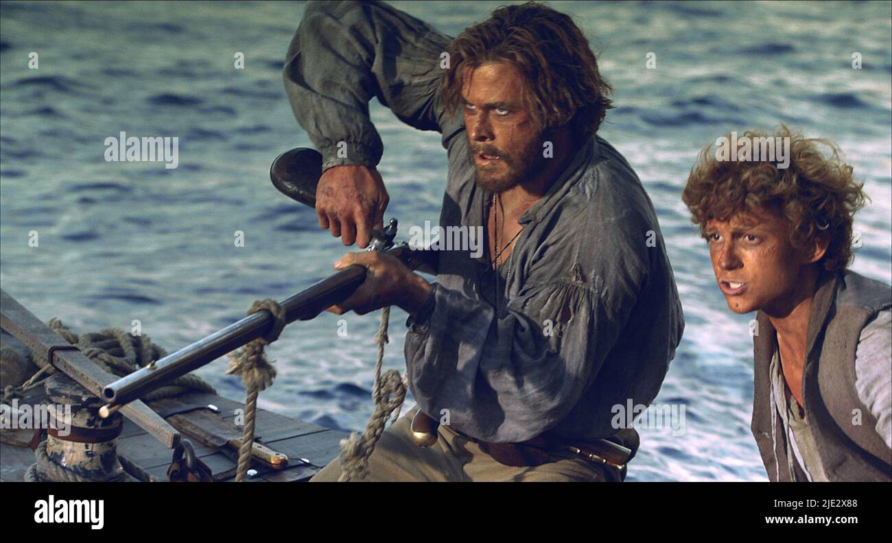 CHRIS HEMSWORTH, TOM HOLLAND, IN THE HEART OF THE SEA, 2015 Stock Photo